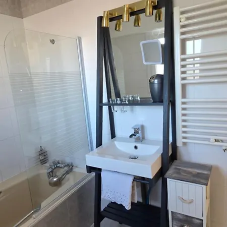 Feriehus La Demeure Des Artistes - Quartier Historique Saintes