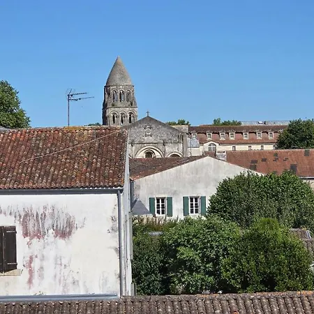 Semesterbostad La Demeure Des Artistes - Quartier Historique Saintes
